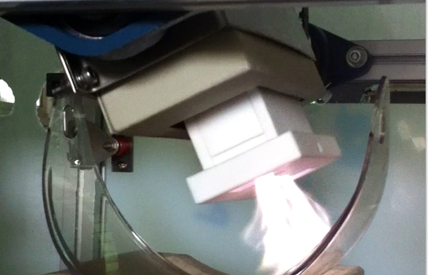 光學塑膠鏡片大氣電漿處理